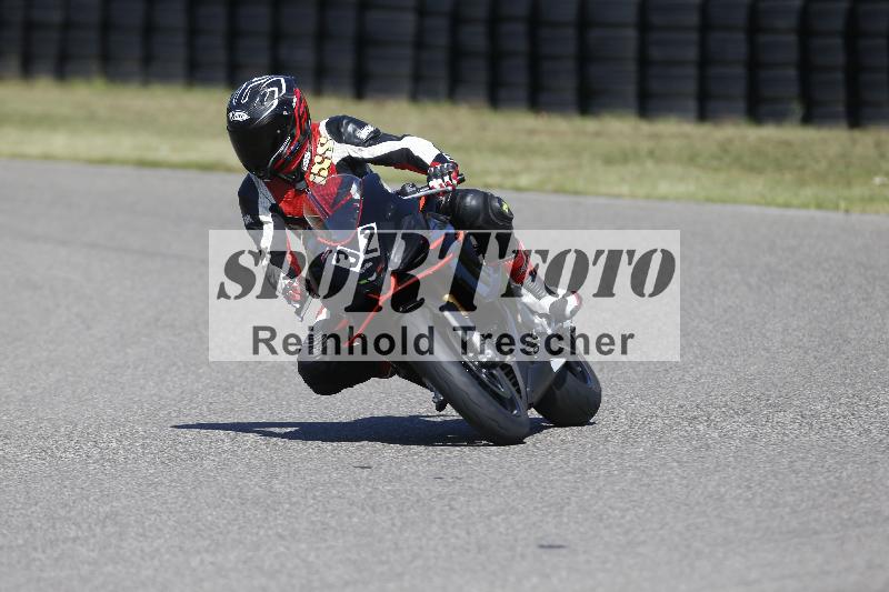/15 22.05.2026  Plüss Moto Sport  Discover the Bike ADR /Gruppe rot - Race 3/32